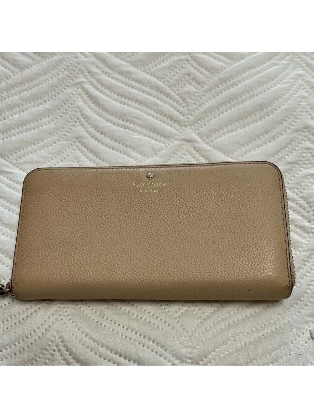 Kate Spade Cameron Street Lacy Beige Leather Wallet